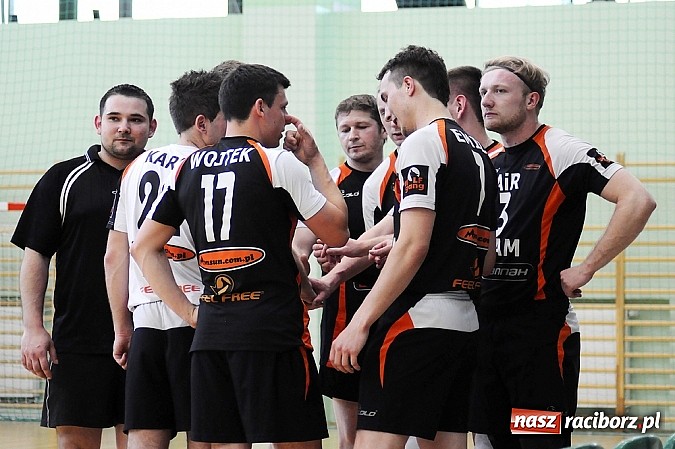 Zdjęcie w galerii na portalu naszraciborz.pl: Enter El-Bis Instal uratował honor Raciborza wiadomości z regionu