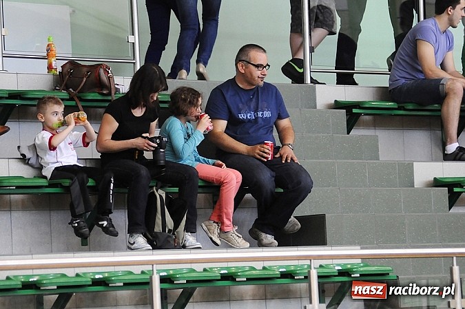 Zdjęcie w galerii na portalu naszraciborz.pl: Enter El-Bis Instal uratował honor Raciborza wiadomości z regionu