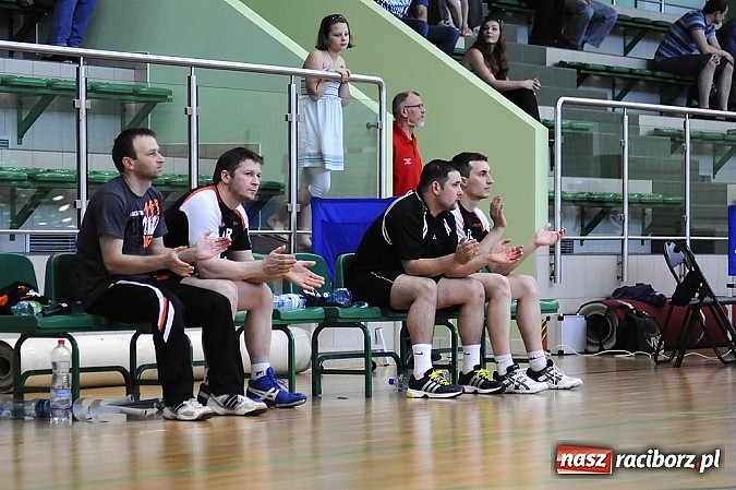 Zdjęcie w galerii na portalu naszraciborz.pl: Enter El-Bis Instal uratował honor Raciborza wiadomości z regionu