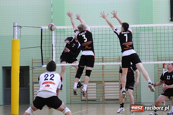 Zdjęcie w galerii na portalu naszraciborz.pl: Enter El-Bis Instal uratował honor Raciborza wiadomości z regionu