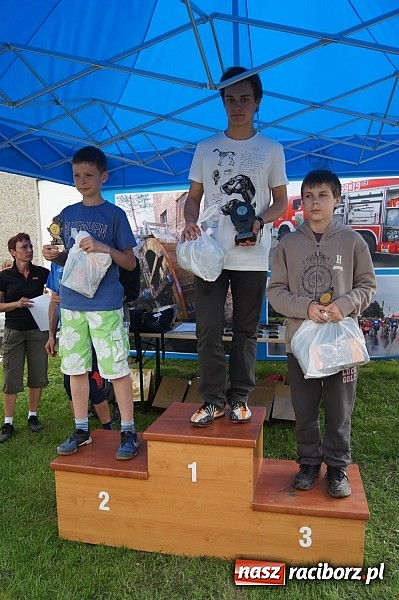 Zdjęcie w galerii na portalu naszraciborz.pl: Rolkarze z całej Polski ścigali się w Modzurowie wiadomości z regionu