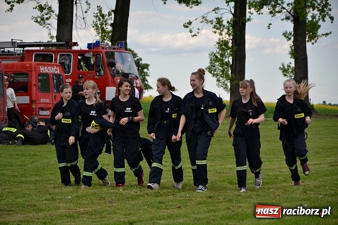 Zdjęcie w galerii na portalu naszraciborz.pl: VI strażackie zawody na czas w Rudyszwałdzie wiadomości z regionu