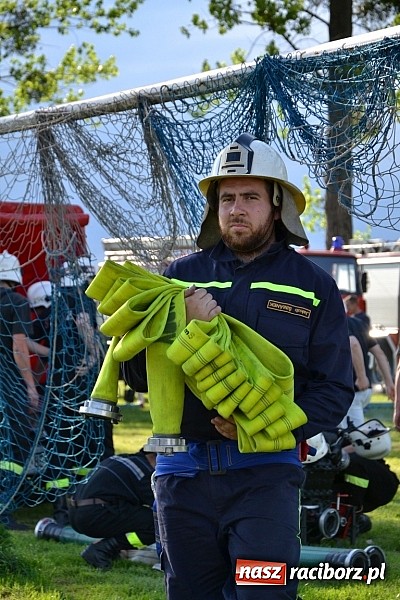 Zdjęcie w galerii na portalu naszraciborz.pl: VI strażackie zawody na czas w Rudyszwałdzie wiadomości z regionu