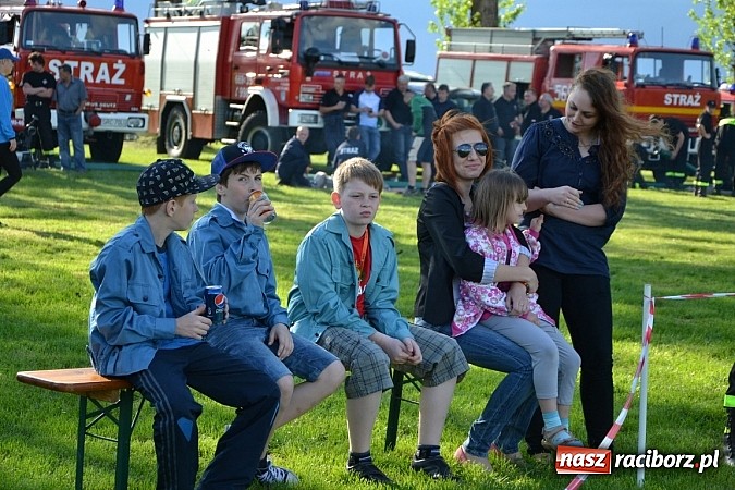 Zdjęcie w galerii na portalu naszraciborz.pl: VI strażackie zawody na czas w Rudyszwałdzie wiadomości z regionu