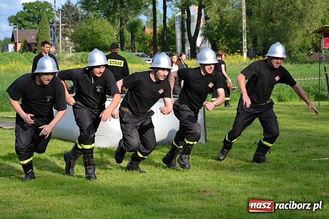 Zdjęcie w galerii na portalu naszraciborz.pl: VI strażackie zawody na czas w Rudyszwałdzie wiadomości z regionu