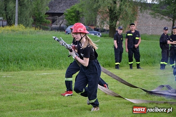 Zdjęcie w galerii na portalu naszraciborz.pl: VI strażackie zawody na czas w Rudyszwałdzie wiadomości z regionu