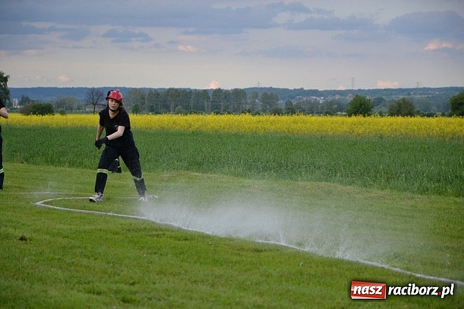 Zdjęcie w galerii na portalu naszraciborz.pl: VI strażackie zawody na czas w Rudyszwałdzie wiadomości z regionu