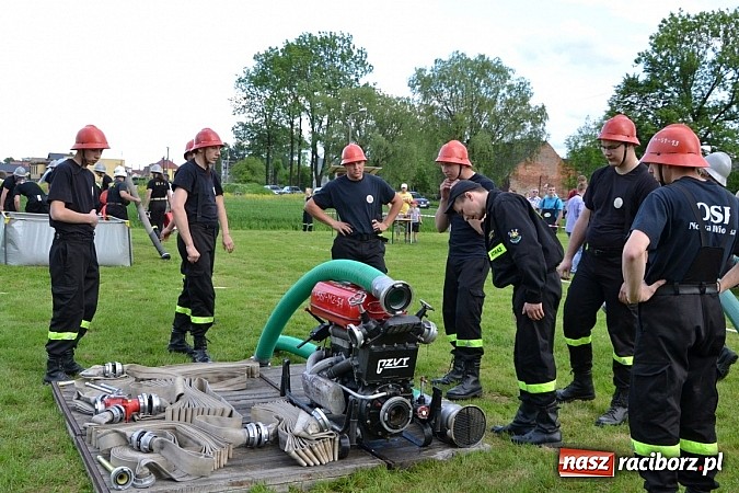 Zdjęcie w galerii na portalu naszraciborz.pl: VI strażackie zawody na czas w Rudyszwałdzie wiadomości z regionu