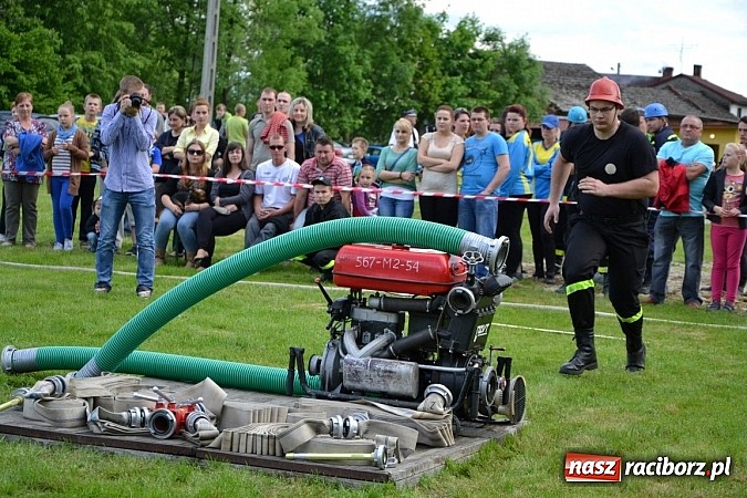 Zdjęcie w galerii na portalu naszraciborz.pl: VI strażackie zawody na czas w Rudyszwałdzie wiadomości z regionu
