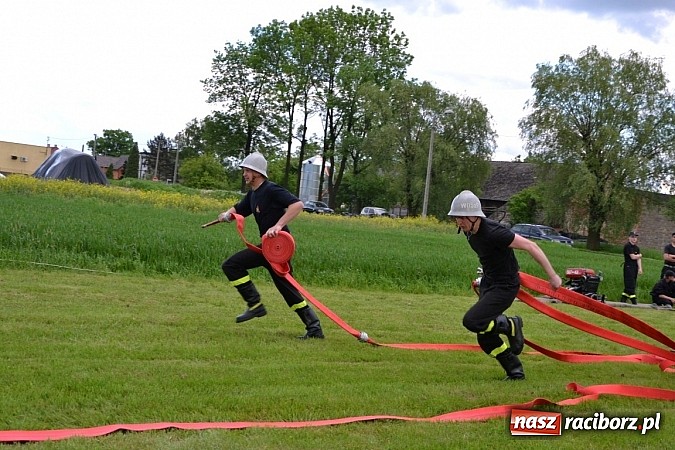 Zdjęcie w galerii na portalu naszraciborz.pl: VI strażackie zawody na czas w Rudyszwałdzie wiadomości z regionu