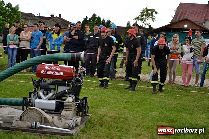 Zdjęcie w galerii na portalu naszraciborz.pl: VI strażackie zawody na czas w Rudyszwałdzie wiadomości z regionu