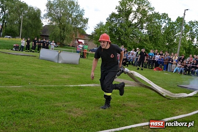 Zdjęcie w galerii na portalu naszraciborz.pl: VI strażackie zawody na czas w Rudyszwałdzie wiadomości z regionu
