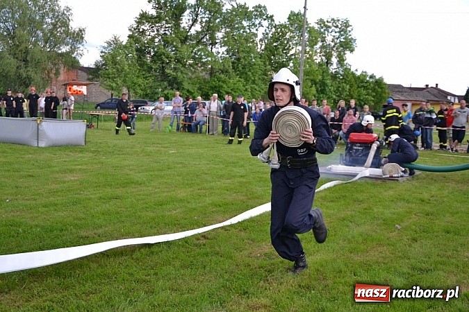 Zdjęcie w galerii na portalu naszraciborz.pl: VI strażackie zawody na czas w Rudyszwałdzie wiadomości z regionu