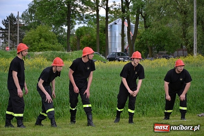 Zdjęcie w galerii na portalu naszraciborz.pl: VI strażackie zawody na czas w Rudyszwałdzie wiadomości z regionu