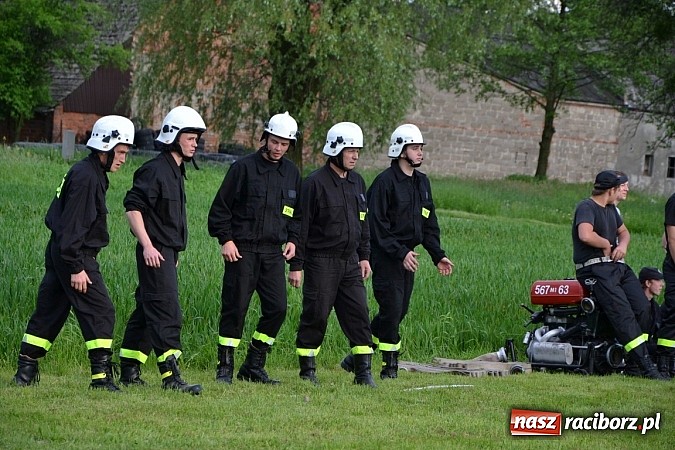Zdjęcie w galerii na portalu naszraciborz.pl: VI strażackie zawody na czas w Rudyszwałdzie wiadomości z regionu