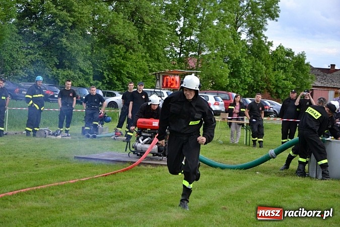 Zdjęcie w galerii na portalu naszraciborz.pl: VI strażackie zawody na czas w Rudyszwałdzie wiadomości z regionu