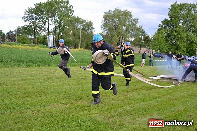 Zdjęcie w galerii na portalu naszraciborz.pl: VI strażackie zawody na czas w Rudyszwałdzie wiadomości z regionu