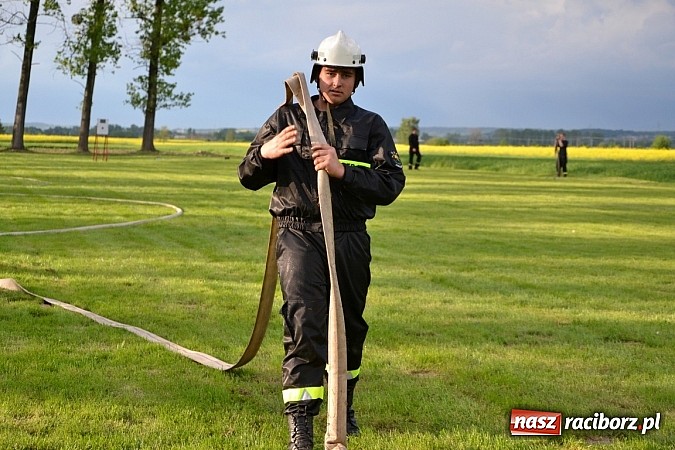 Zdjęcie w galerii na portalu naszraciborz.pl: VI strażackie zawody na czas w Rudyszwałdzie wiadomości z regionu