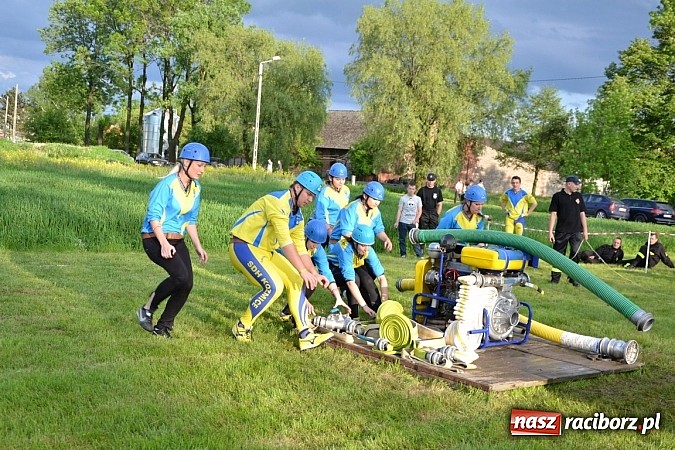 Zdjęcie w galerii na portalu naszraciborz.pl: VI strażackie zawody na czas w Rudyszwałdzie wiadomości z regionu