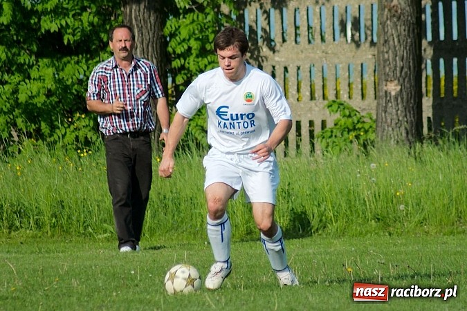 Zdjęcie w galerii na portalu naszraciborz.pl: Owsiszcze górą w starciu beniaminków wiadomości z regionu