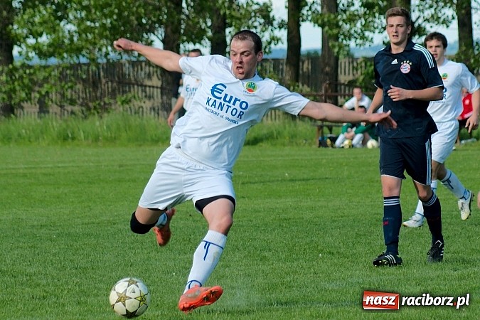 Zdjęcie w galerii na portalu naszraciborz.pl: Owsiszcze górą w starciu beniaminków wiadomości z regionu