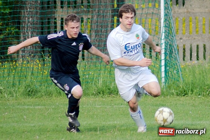 Zdjęcie w galerii na portalu naszraciborz.pl: Owsiszcze górą w starciu beniaminków wiadomości z regionu