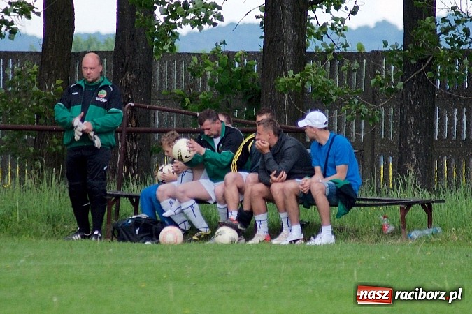 Zdjęcie w galerii na portalu naszraciborz.pl: Owsiszcze górą w starciu beniaminków wiadomości z regionu