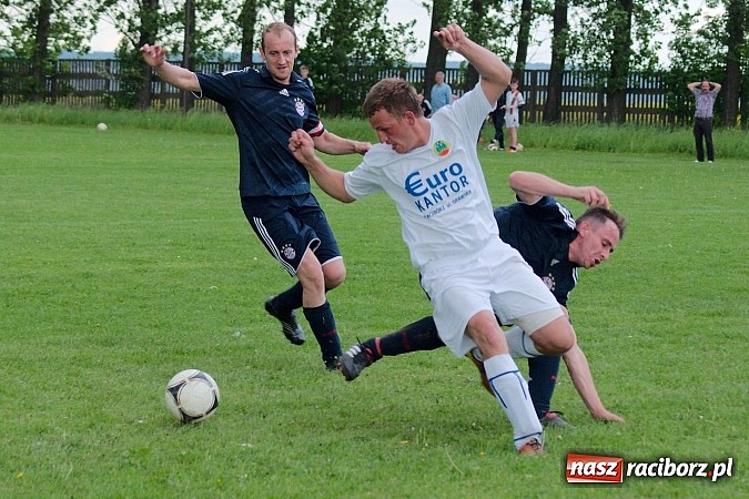 Zdjęcie w galerii na portalu naszraciborz.pl: Owsiszcze górą w starciu beniaminków wiadomości z regionu