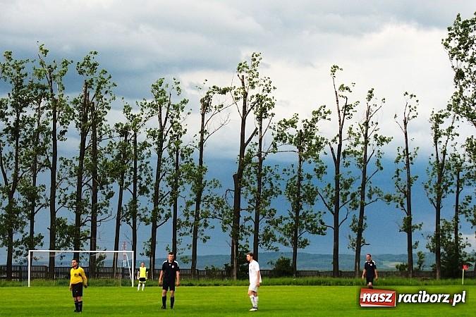 Zdjęcie w galerii na portalu naszraciborz.pl: Owsiszcze górą w starciu beniaminków wiadomości z regionu