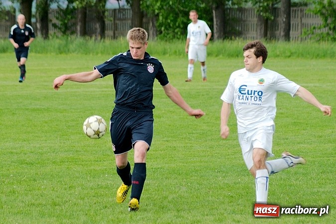 Zdjęcie w galerii na portalu naszraciborz.pl: Owsiszcze górą w starciu beniaminków wiadomości z regionu