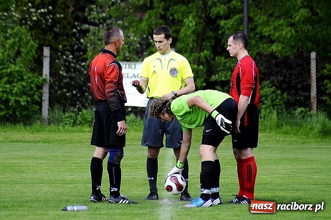 Zdjęcie w galerii na portalu naszraciborz.pl: Rafako z Syrynią na remis wiadomości z regionu