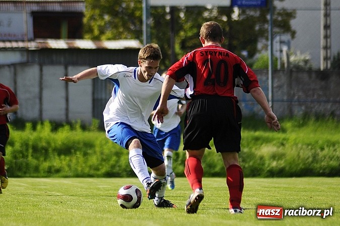 Zdjęcie w galerii na portalu naszraciborz.pl: Rafako z Syrynią na remis wiadomości z regionu