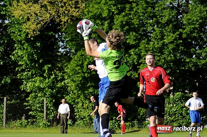 Zdjęcie w galerii na portalu naszraciborz.pl: Rafako z Syrynią na remis wiadomości z regionu