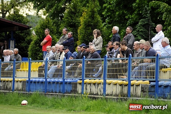 Zdjęcie w galerii na portalu naszraciborz.pl: Rafako z Syrynią na remis wiadomości z regionu