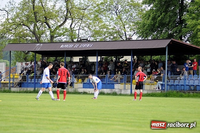 Zdjęcie w galerii na portalu naszraciborz.pl: Rafako z Syrynią na remis wiadomości z regionu
