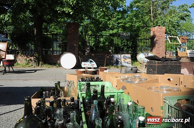 Zdjęcie w galerii na portalu naszraciborz.pl: Rekord frekwencji na jarmarku w Chałupkach wiadomości z regionu