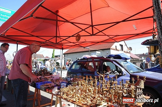 Zdjęcie w galerii na portalu naszraciborz.pl: Rekord frekwencji na jarmarku w Chałupkach wiadomości z regionu