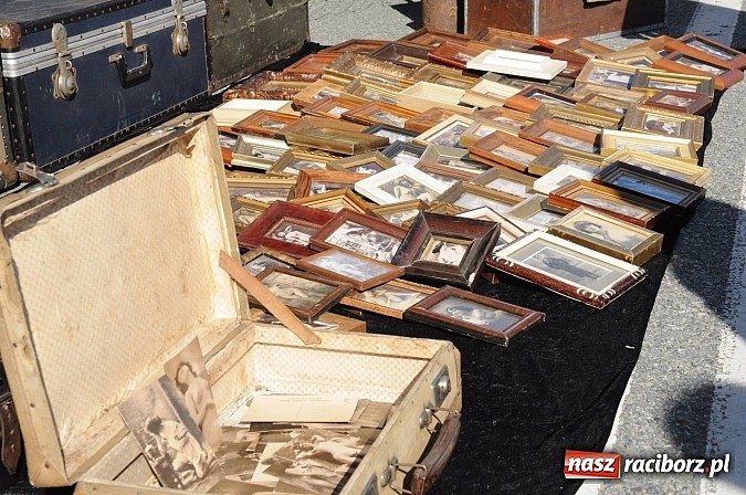 Zdjęcie w galerii na portalu naszraciborz.pl: Rekord frekwencji na jarmarku w Chałupkach wiadomości z regionu