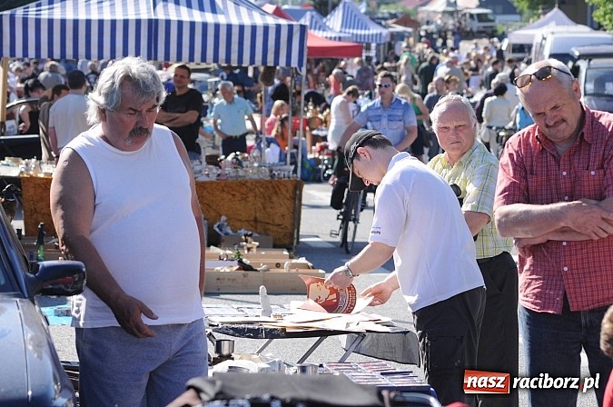 Zdjęcie w galerii na portalu naszraciborz.pl: Rekord frekwencji na jarmarku w Chałupkach wiadomości z regionu