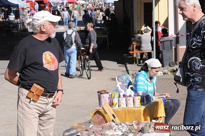 Zdjęcie w galerii na portalu naszraciborz.pl: Rekord frekwencji na jarmarku w Chałupkach wiadomości z regionu