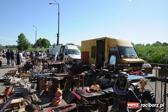 Zdjęcie w galerii na portalu naszraciborz.pl: Rekord frekwencji na jarmarku w Chałupkach wiadomości z regionu