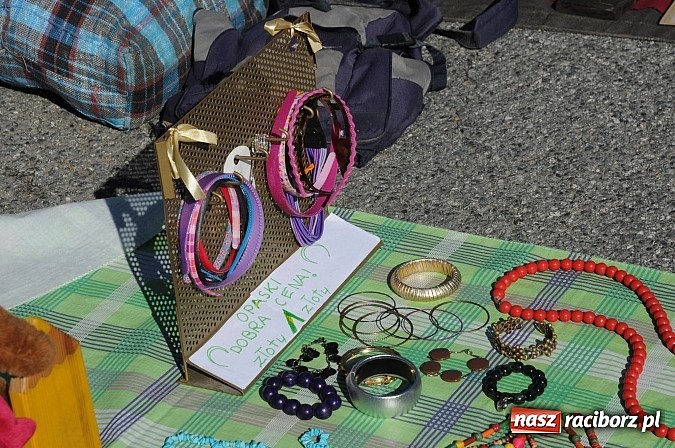 Zdjęcie w galerii na portalu naszraciborz.pl: Rekord frekwencji na jarmarku w Chałupkach wiadomości z regionu