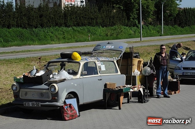 Zdjęcie w galerii na portalu naszraciborz.pl: Rekord frekwencji na jarmarku w Chałupkach wiadomości z regionu