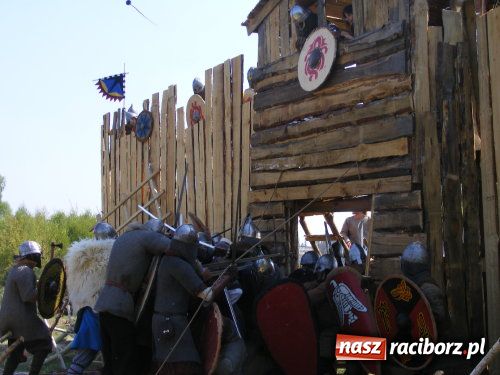 Zdjęcie w galerii na portalu naszraciborz.pl: Nie pozwolili zdobyć grodu wiadomości z regionu