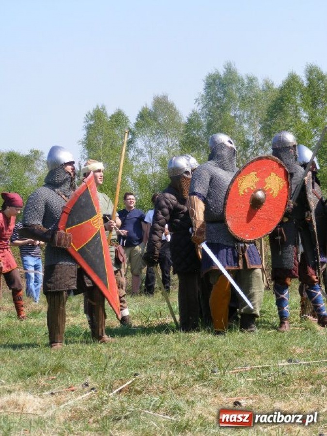 Zdjęcie w galerii na portalu naszraciborz.pl: Nie pozwolili zdobyć grodu wiadomości z regionu