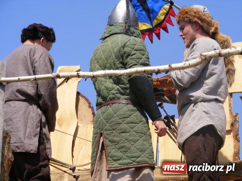 Zdjęcie w galerii na portalu naszraciborz.pl: Nie pozwolili zdobyć grodu wiadomości z regionu