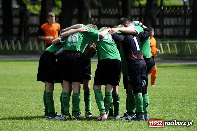 Zdjęcie w galerii na portalu naszraciborz.pl: Dziewięciu wspaniałych z Płoni wiadomości z regionu