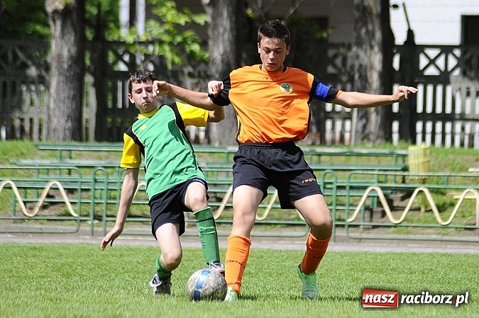 Zdjęcie w galerii na portalu naszraciborz.pl: Dziewięciu wspaniałych z Płoni wiadomości z regionu