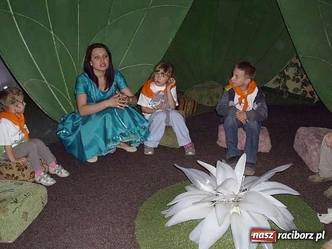 Zdjęcie w galerii na portalu naszraciborz.pl: Przedszkolaki z Markowic pojechały na wycieczkę do Pacanowa wiadomości z regionu