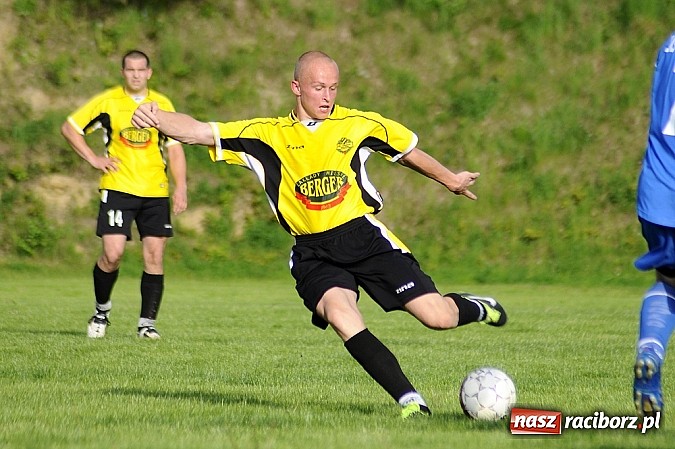 Zdjęcie w galerii na portalu naszraciborz.pl: Wygrana Markowic, hat-trick Tappera wiadomości z regionu